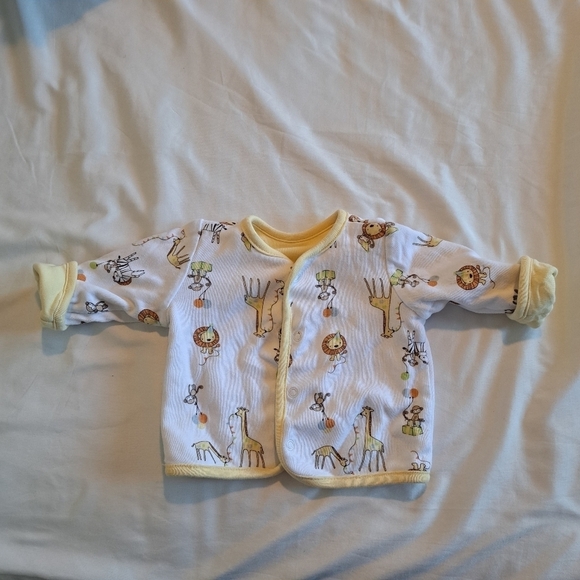 Gymboree boys 3-6 months reversible size light yellow with giraffe design VGUC - Picture 3 of 4